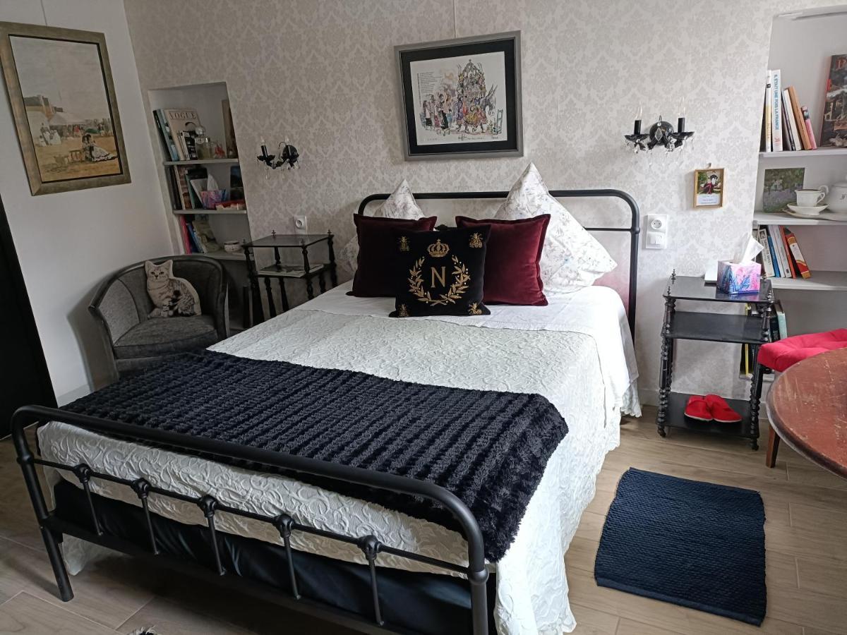 Guest house Avenue Du Chateau 3*
