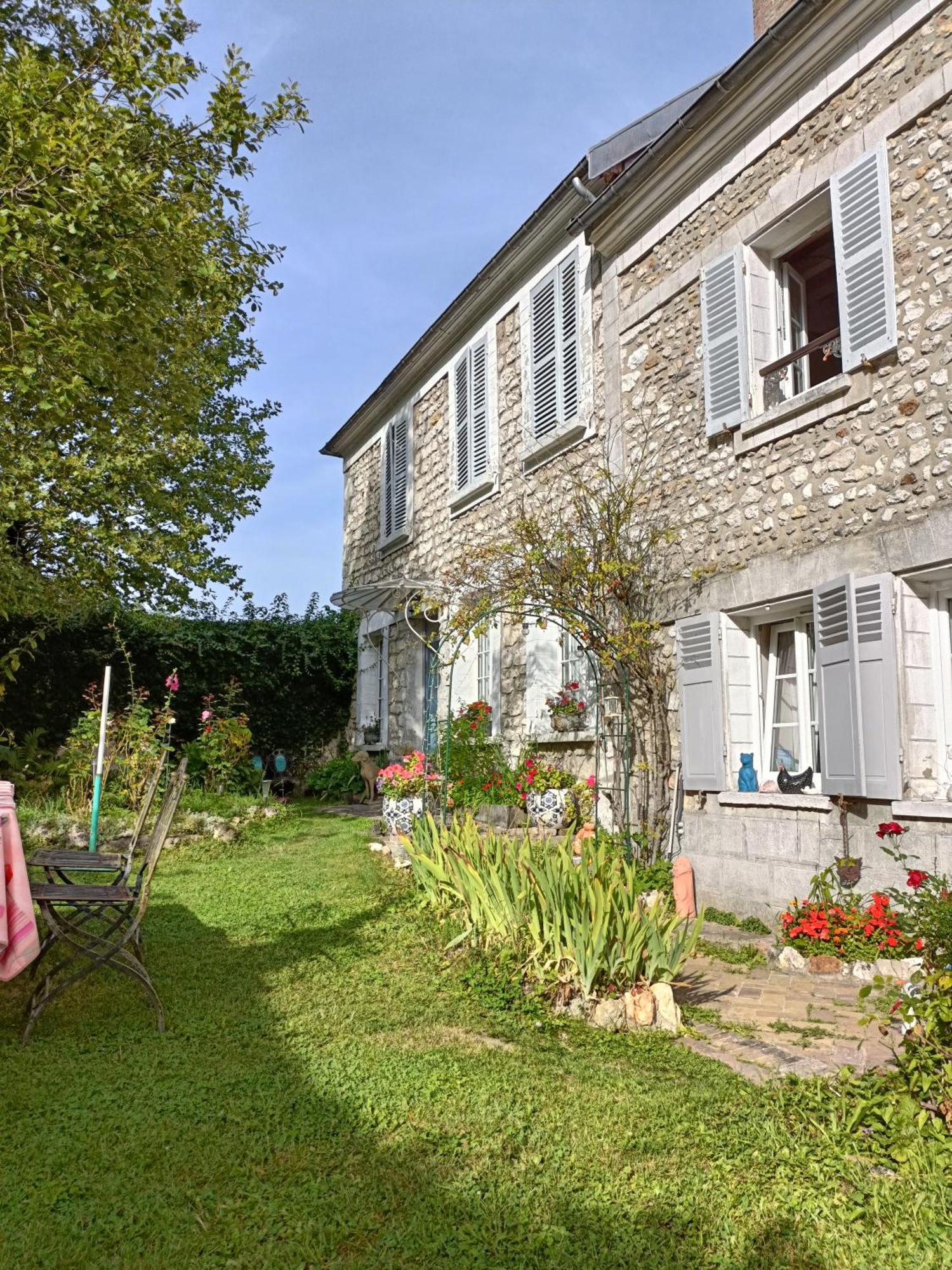 Avenue Du Chateau 3*