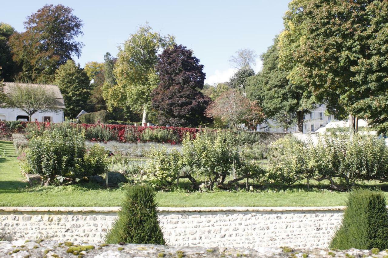 Avenue Du Château Saint-Just (Eure)